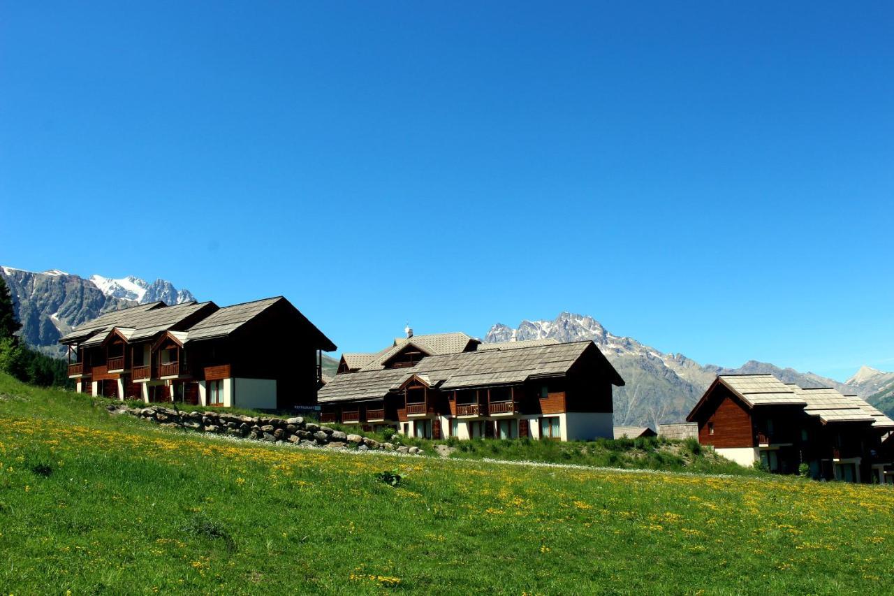 Ferienwohnung Les Chalets Du Parc Aux Etoiles - Cimes Et Neige Puy-Saint-Vincent Exterior foto